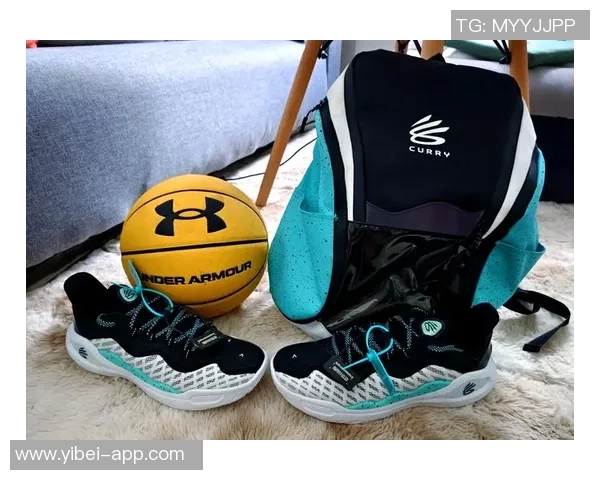 库里谈第三次穿女款签名鞋的感受与赛季鞋款选择的变化